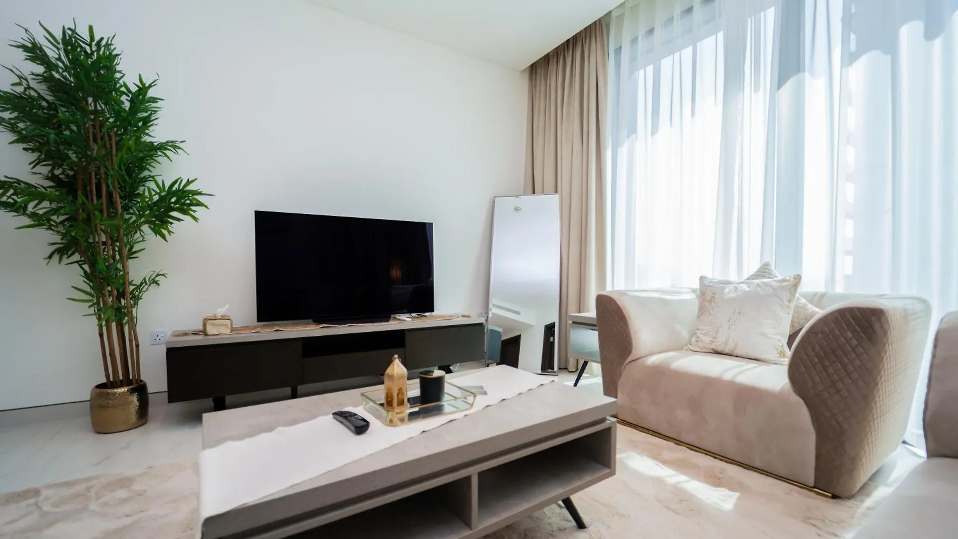 Stylish 1Br Retreat Perfect For Couples Apartment Dubai United Arab Emirates