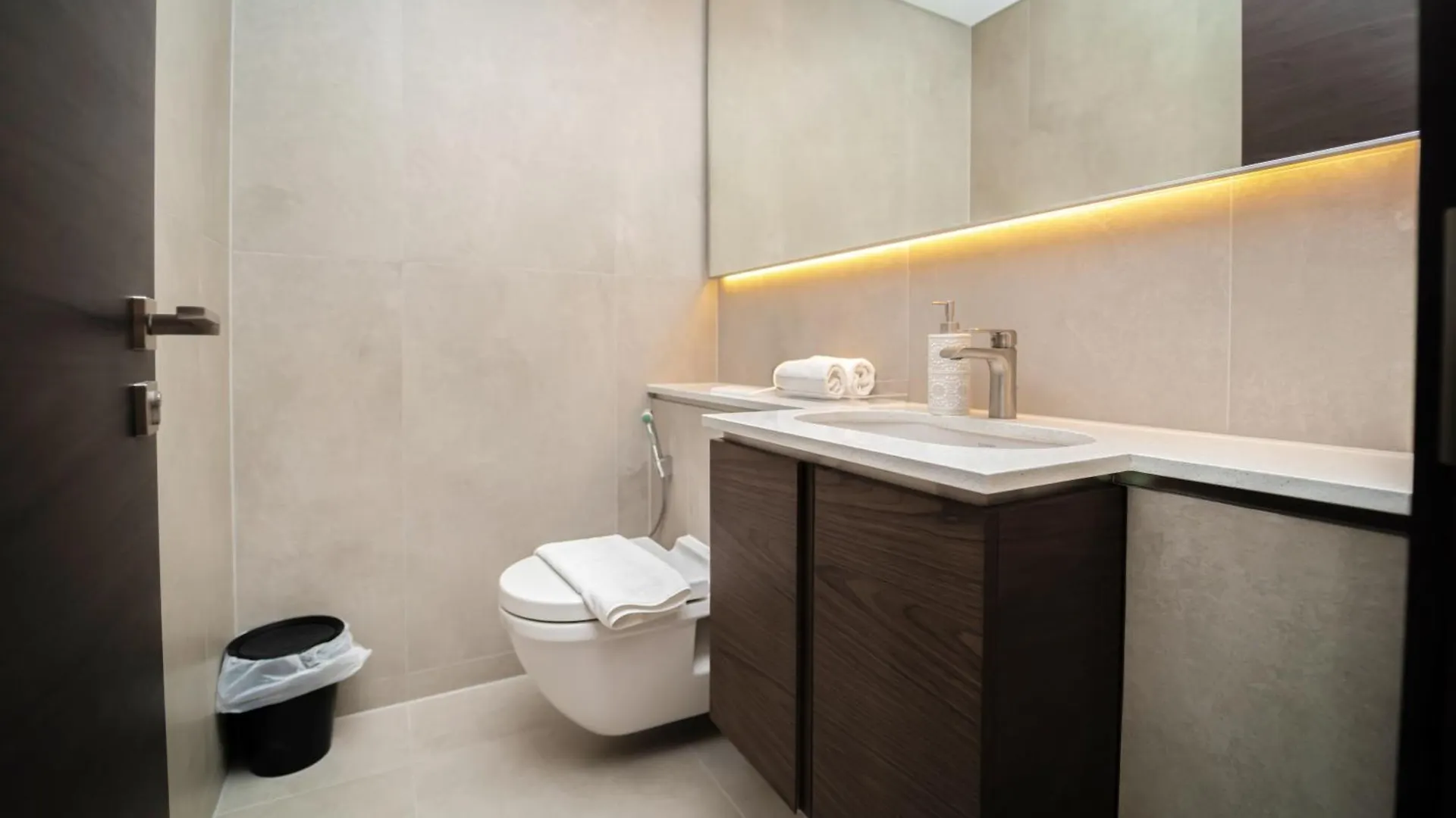 Stylish 1Br Retreat Perfect For Couples Apartment Dubai United Arab Emirates